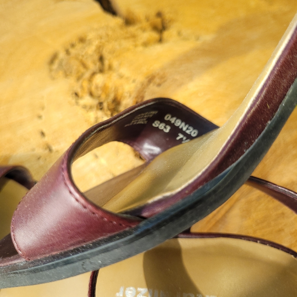 Naturalizer Burgundy Sandals - Picture 7 of 10